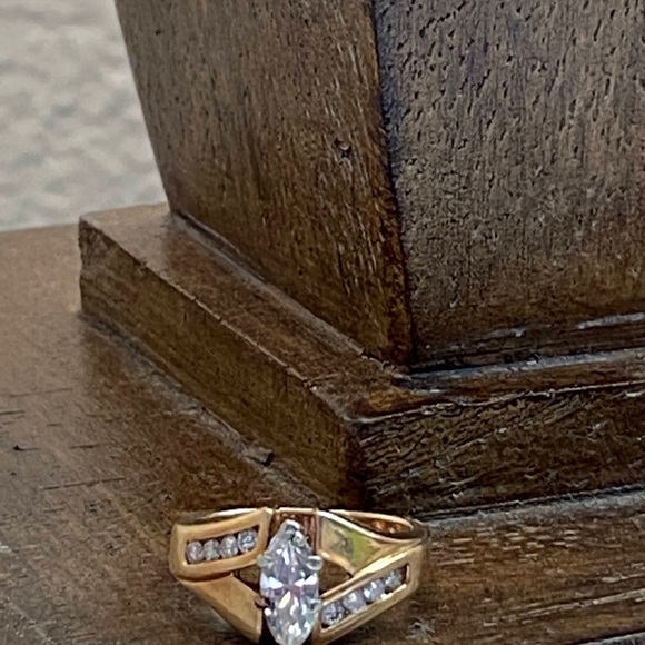 Yellow Gold Engagement Wedding Ring Unique Marquise Ring - Picture 1 of 10